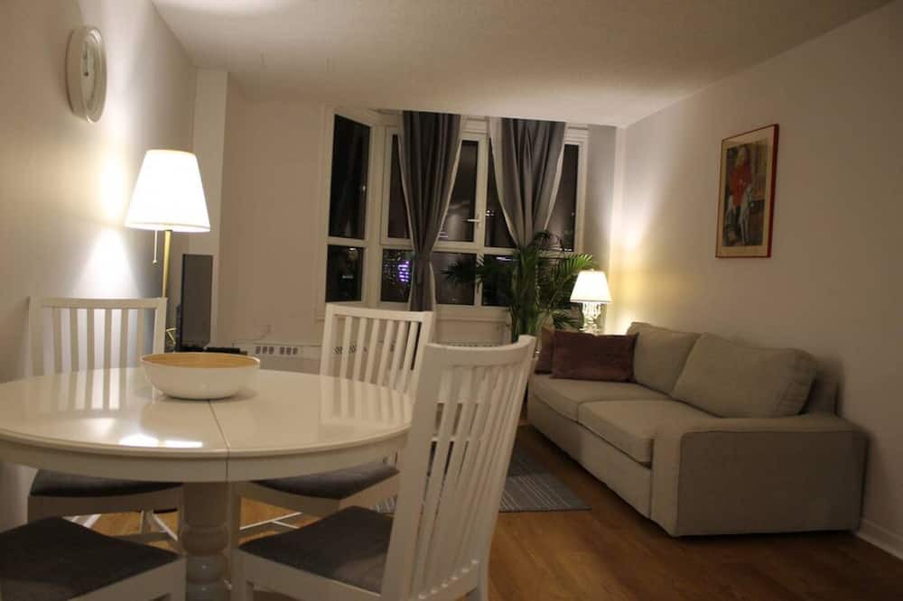 Photo of Livingroom in Shaughnessy Village