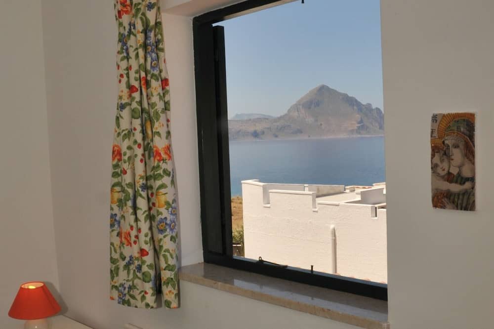 Photo of Bedroom in Macari