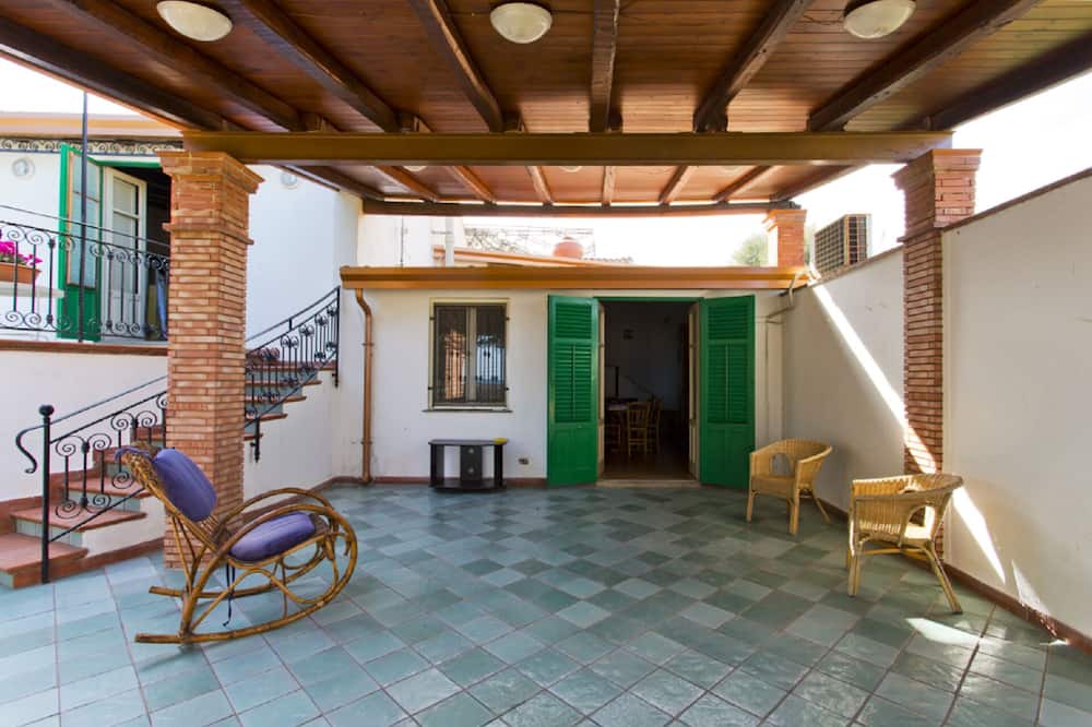 Photo of Patio Balcony in Trabia