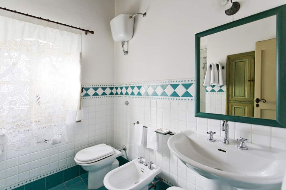 Photo of Bathroom in Trabia