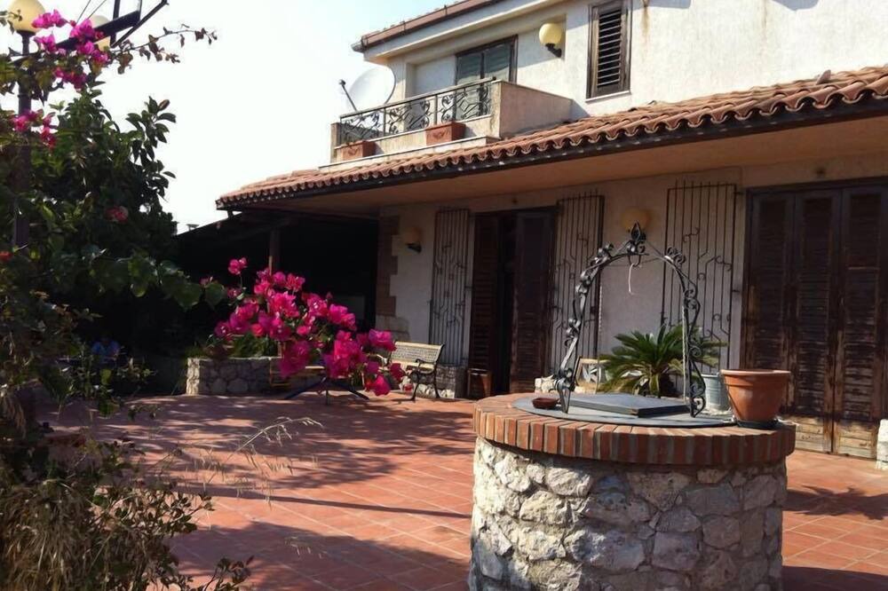 Photo of Patio Balcony in Licata