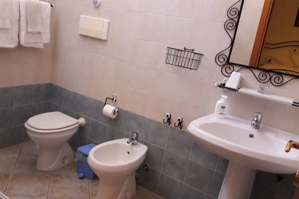 Photo of Bathroom in Buseto Palizzolo