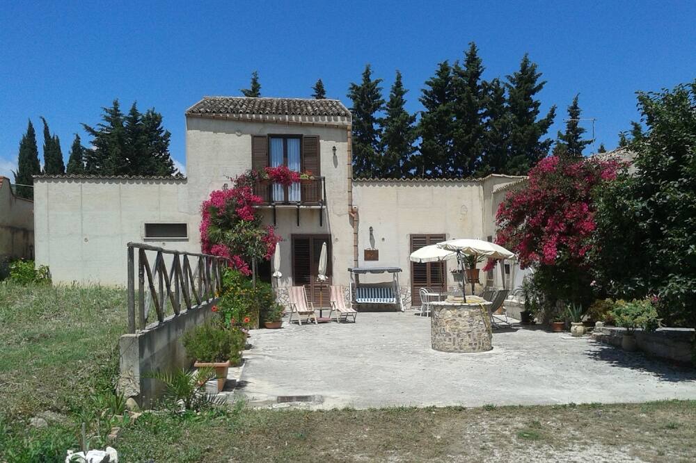 Photo of Outdoor in Buseto Palizzolo