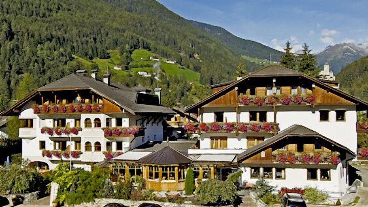 Photo of Outdoor in Sand in Taufers