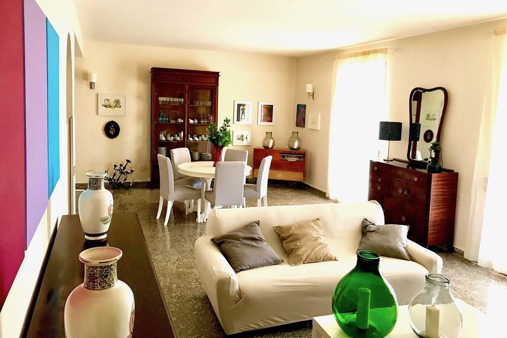 Photo of Livingroom in Terrasini