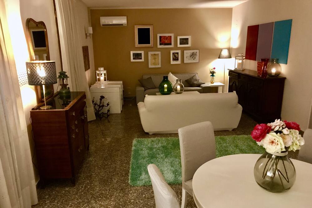 Photo of Livingroom in Terrasini