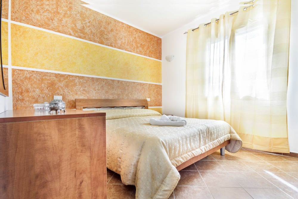 Photo of Bedroom in Campofelice di Roccella