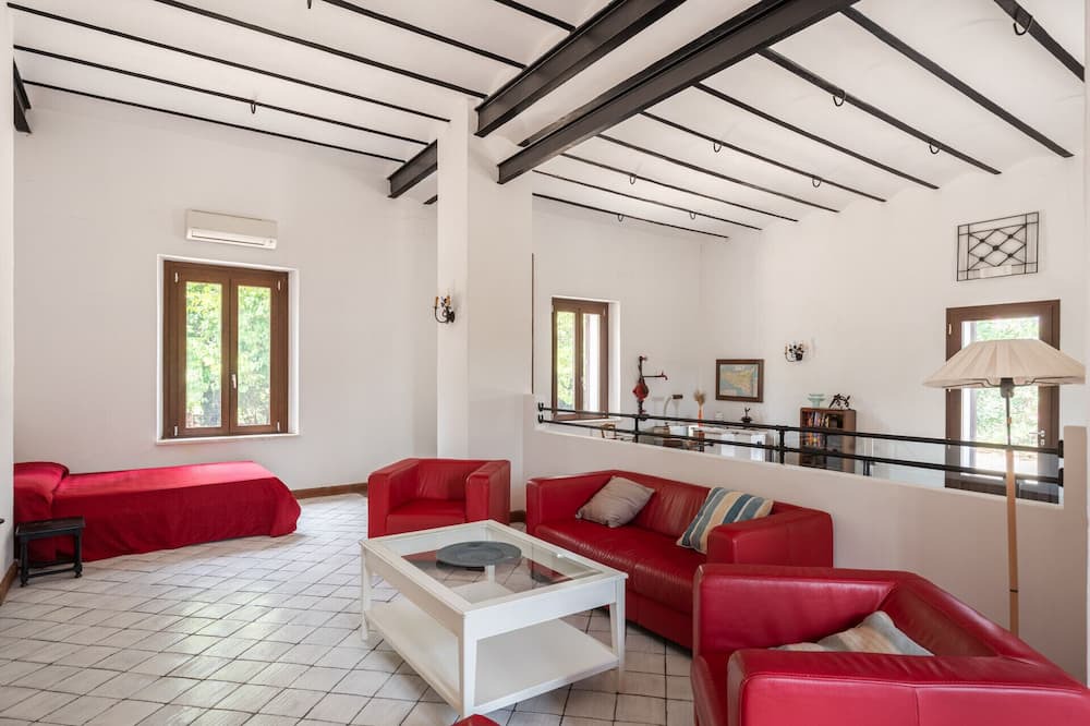Photo of Livingroom in Collesano