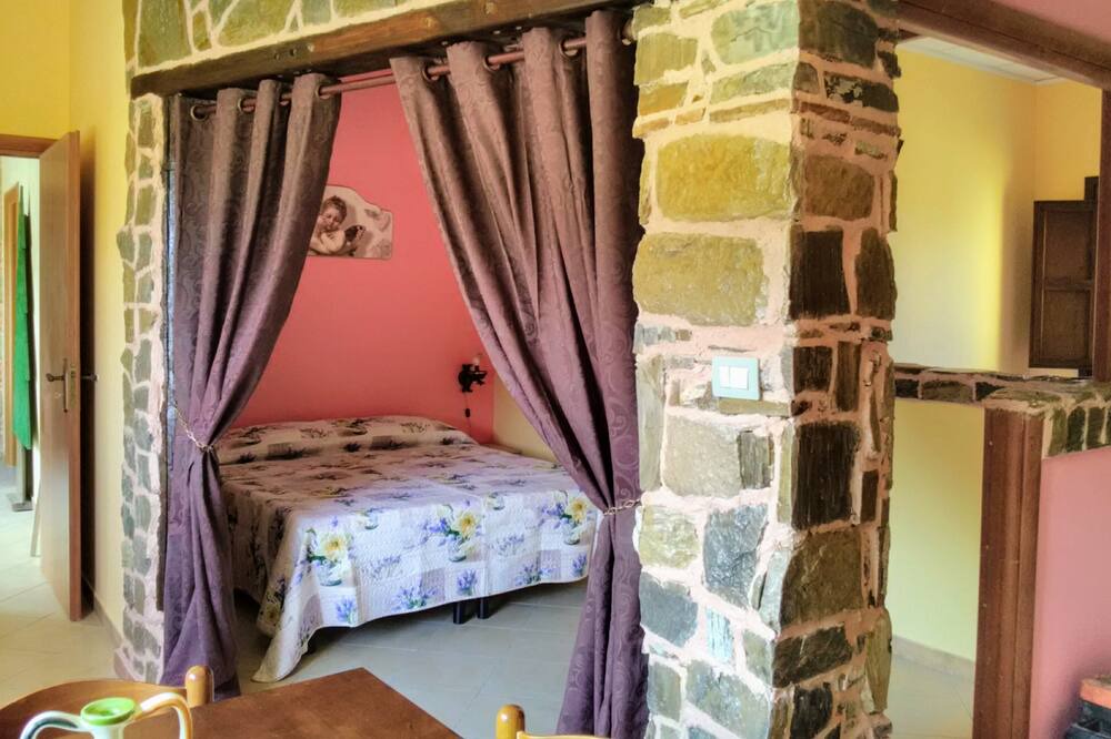 Photo of Bedroom in Castelbuono