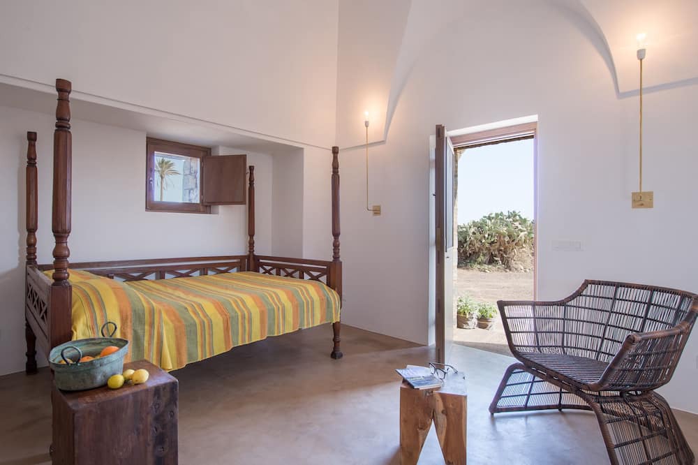 Photo of Others in Pantelleria