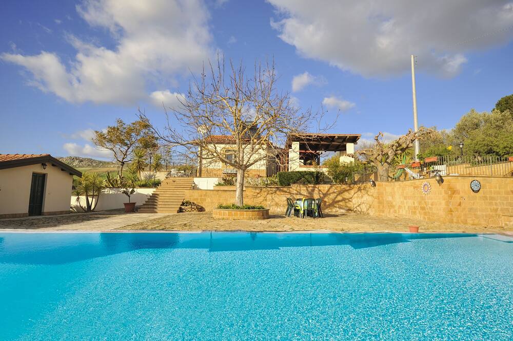 Photo of Outdoor in Pietraperzia