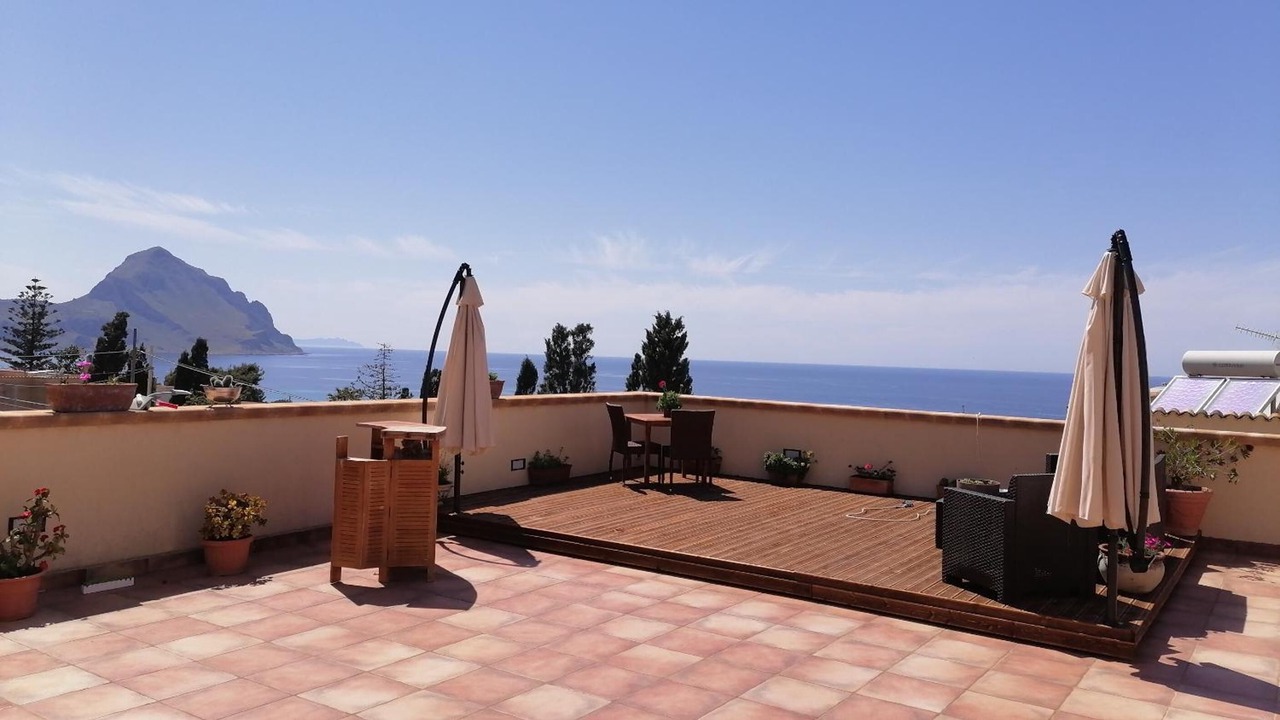 Photo of Patio Balcony in Macari