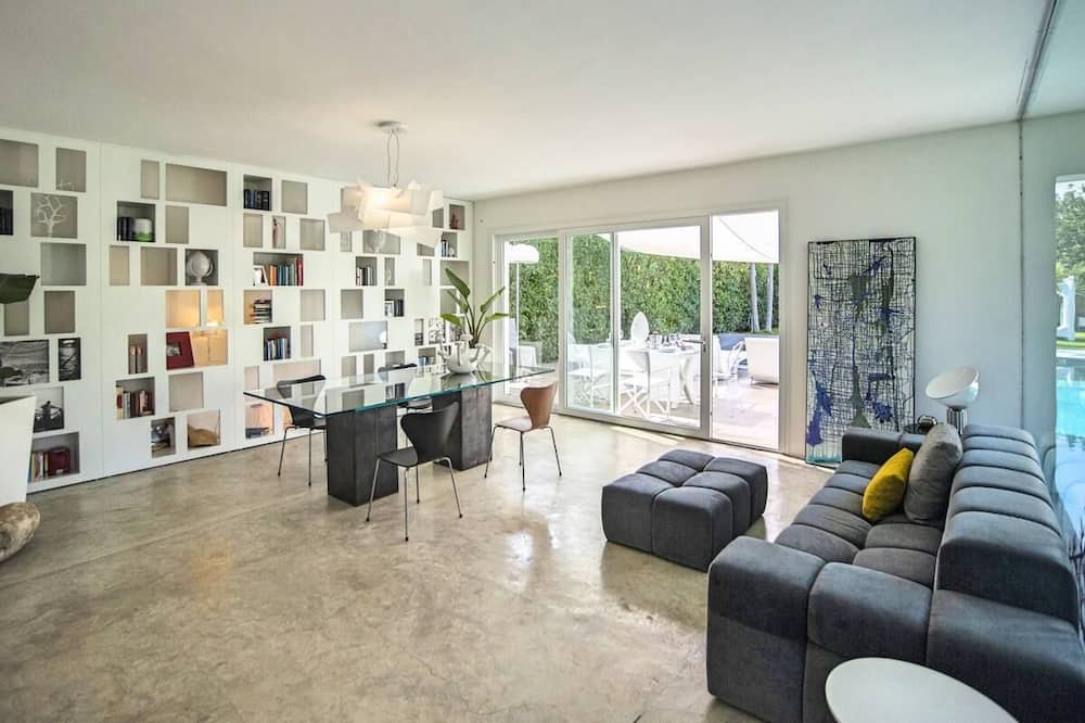 Photo of Livingroom in Cinisi