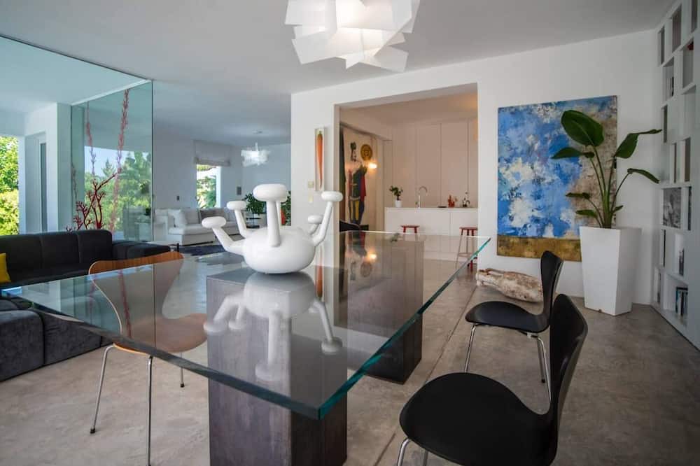 Photo of Livingroom in Cinisi