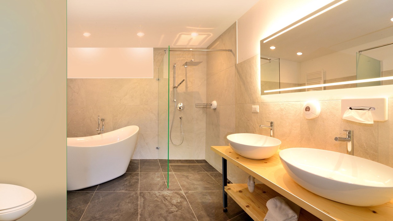 Photo of Bathroom in Naz Sciaves