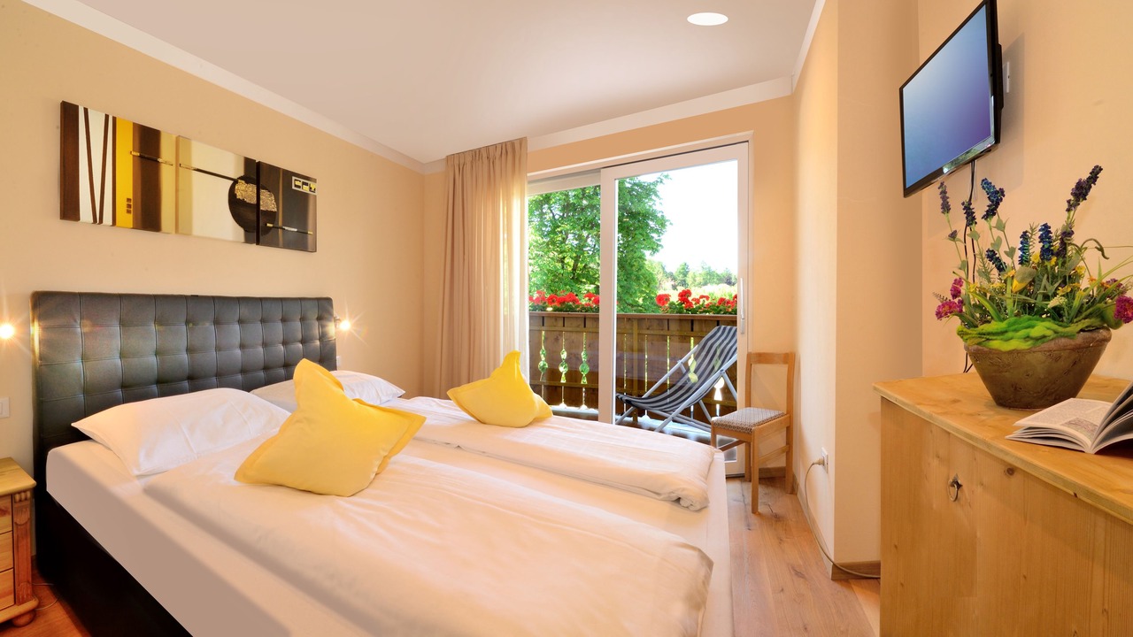 Photo of Bedroom in Naz Sciaves