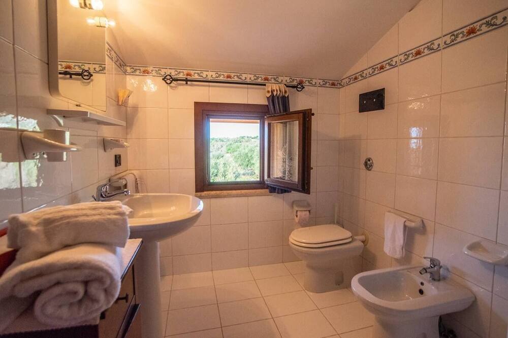 Photo of Bathroom in Cinisi
