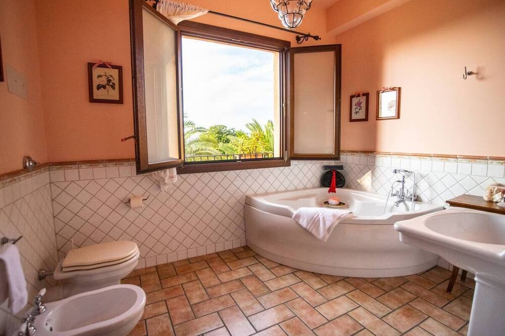 Photo of Bathroom in Cinisi