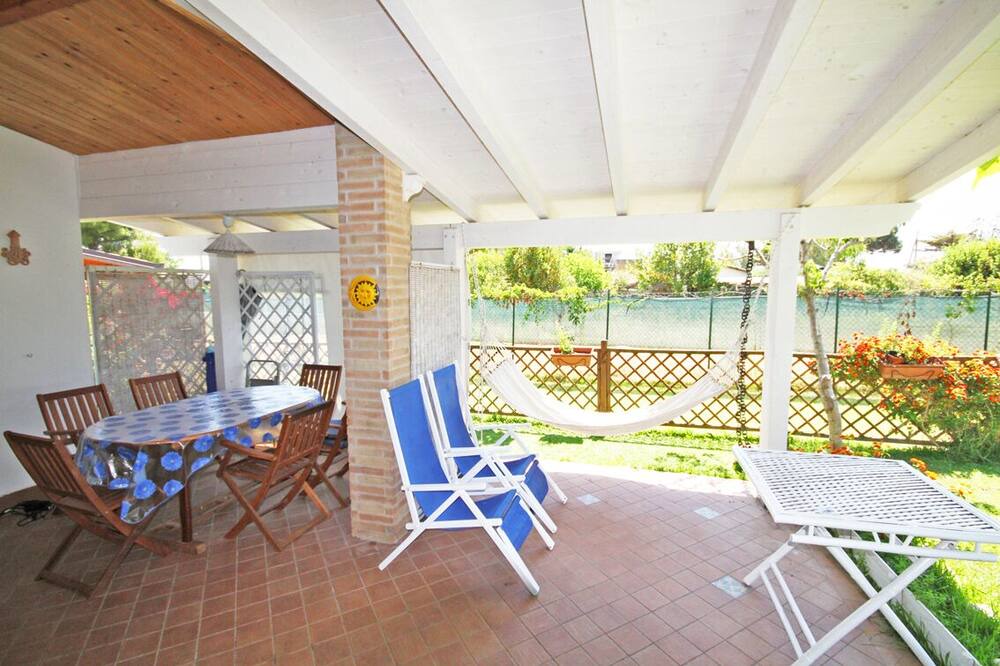 Photo of Patio Balcony in Latina Lido