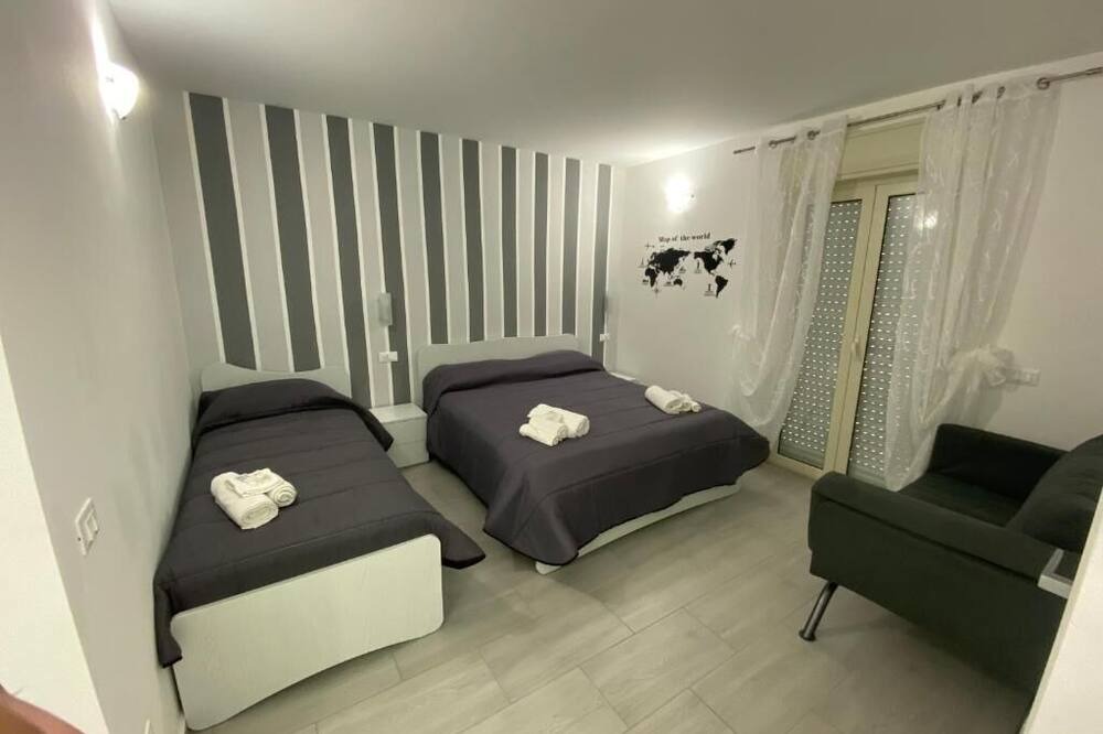 Photo of Bedroom in Campofelice di Roccella
