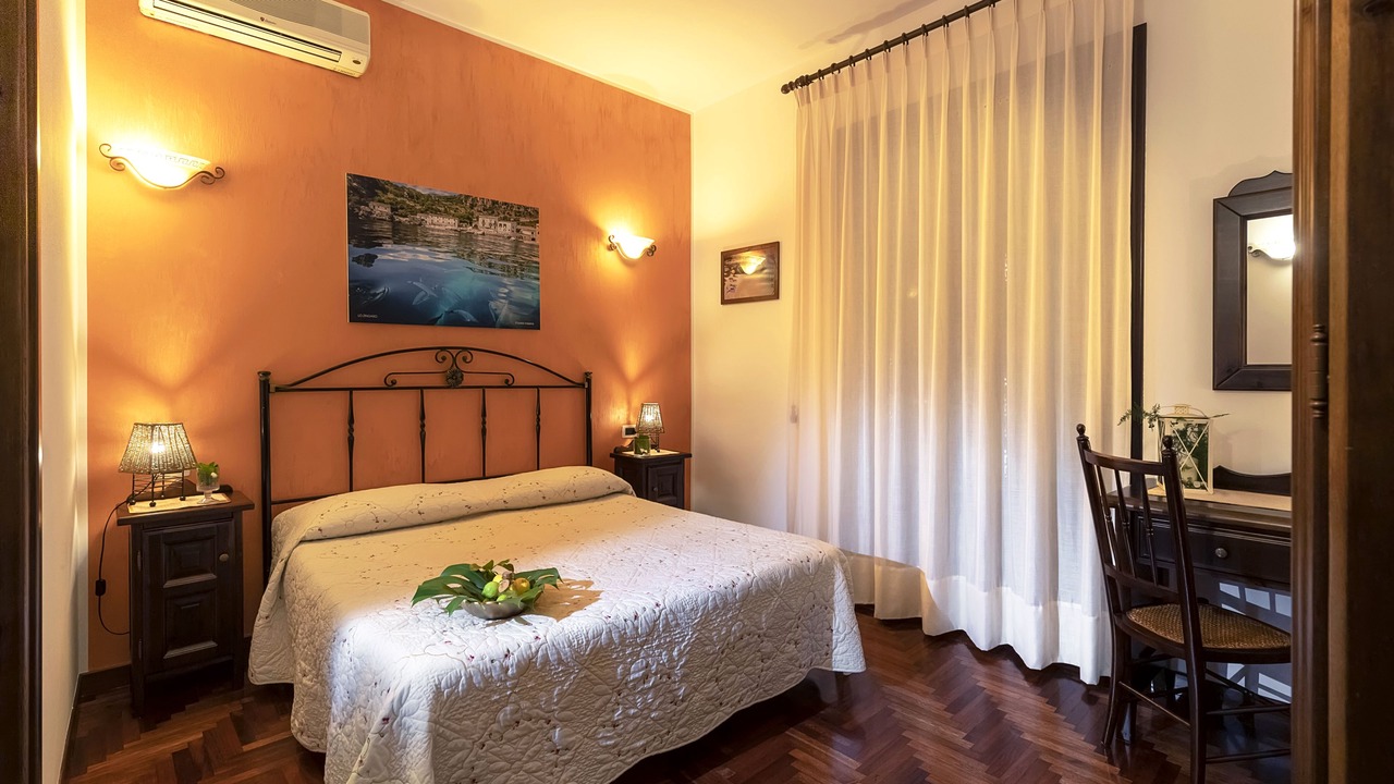 Photo of Bedroom in Castelluzzo