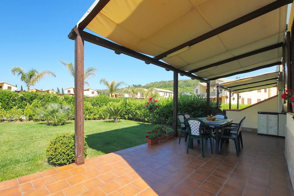 Photo of Patio Balcony in Campofelice di Roccella