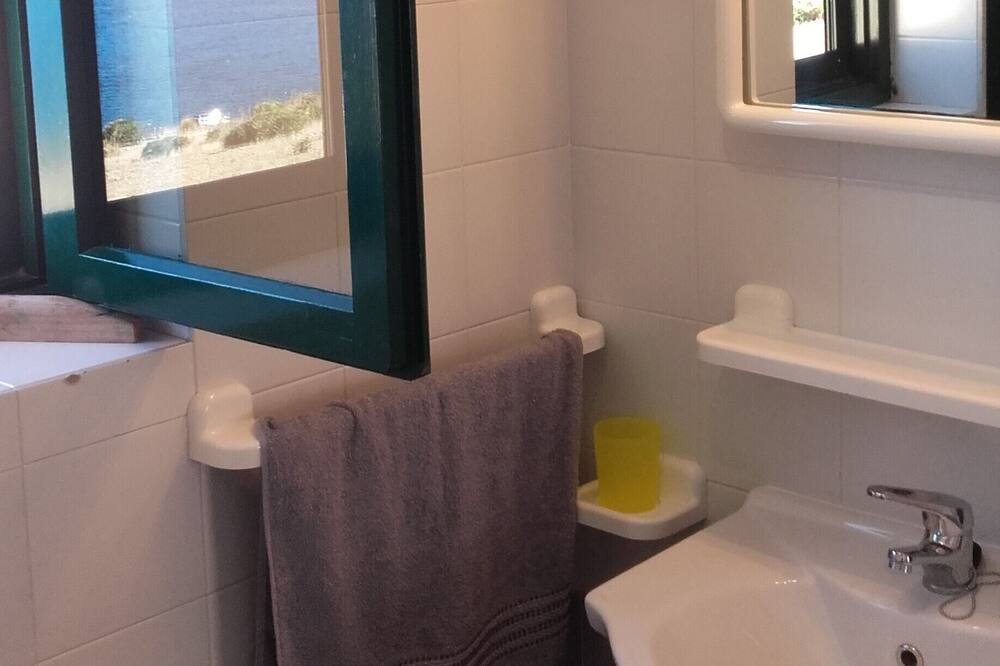 Photo of Bathroom in Macari