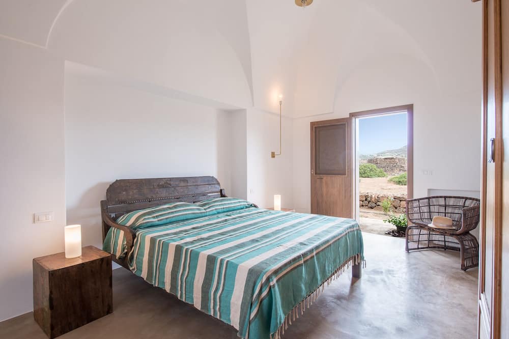 Photo of Bedroom in Pantelleria