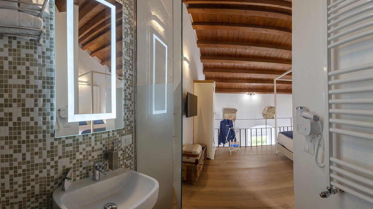 Photo of Bathroom in Sciacca Historic Centre