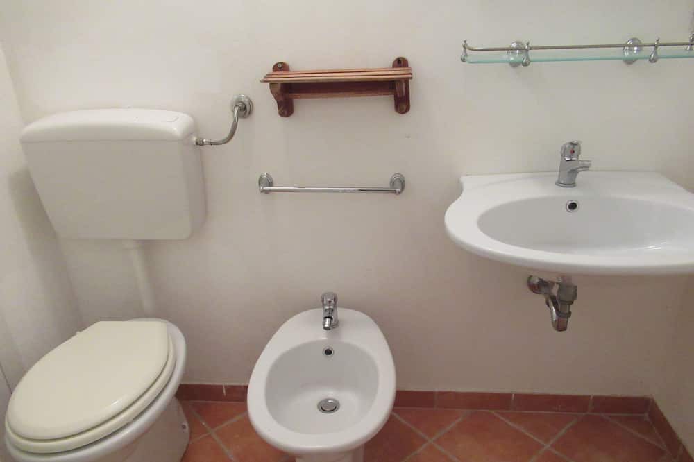 Photo of Bathroom in Calatafimi