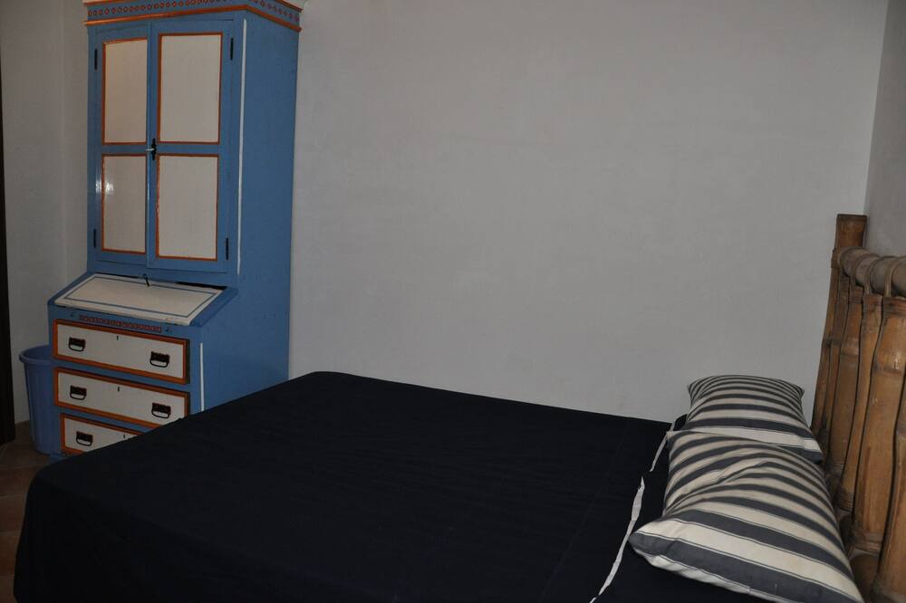 Photo of Bedroom in Marettimo