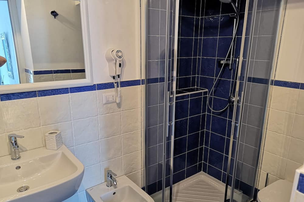 Photo of Bathroom in Le Forna