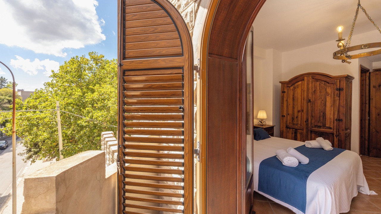 Photo of Bedroom in Montelepre