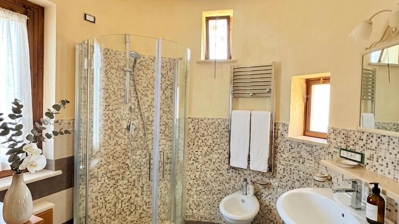 Photo of Bathroom in Zafferana Etnea
