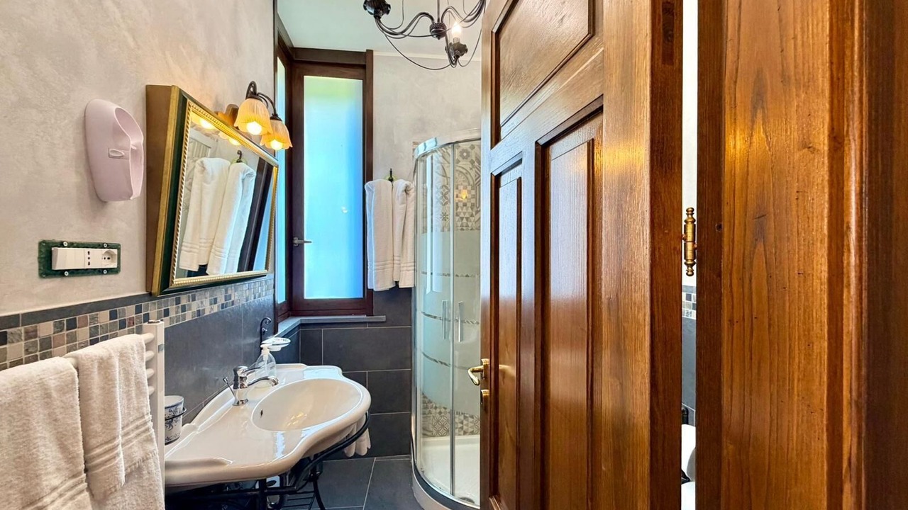 Photo of Bathroom in Zafferana Etnea
