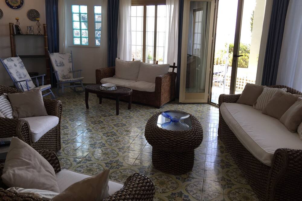 Photo of Livingroom in Latina Lido