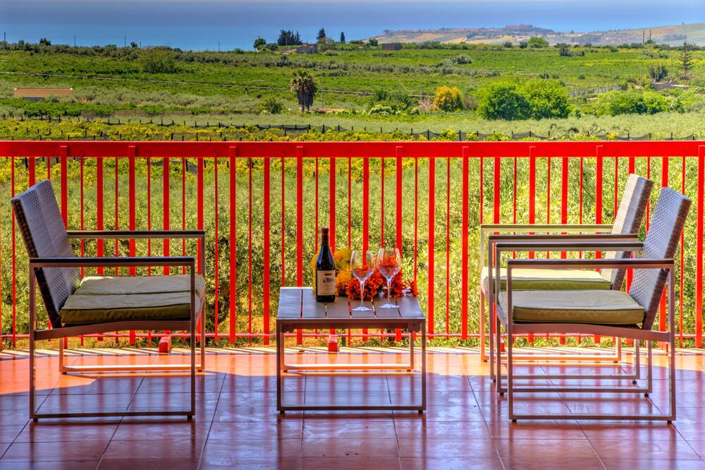 Photo of Patio Balcony in Ribera