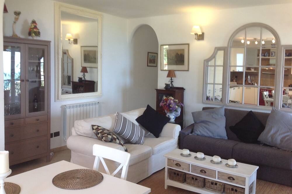 Photo of Livingroom in Termini Imerese