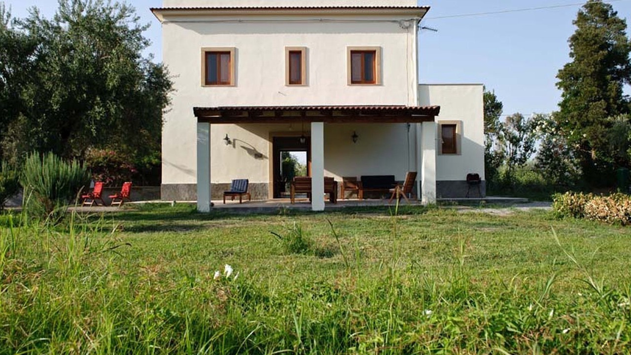 Photo of Outdoor in Patti
