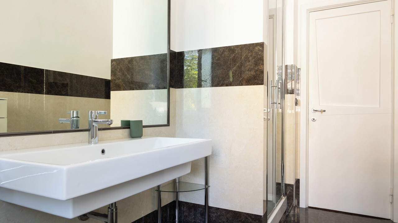 Photo of Bathroom in EUR