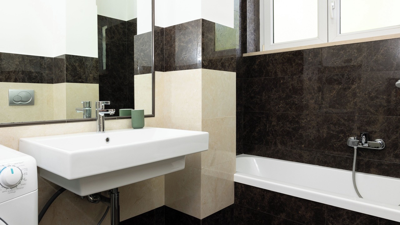 Photo of Bathroom in EUR