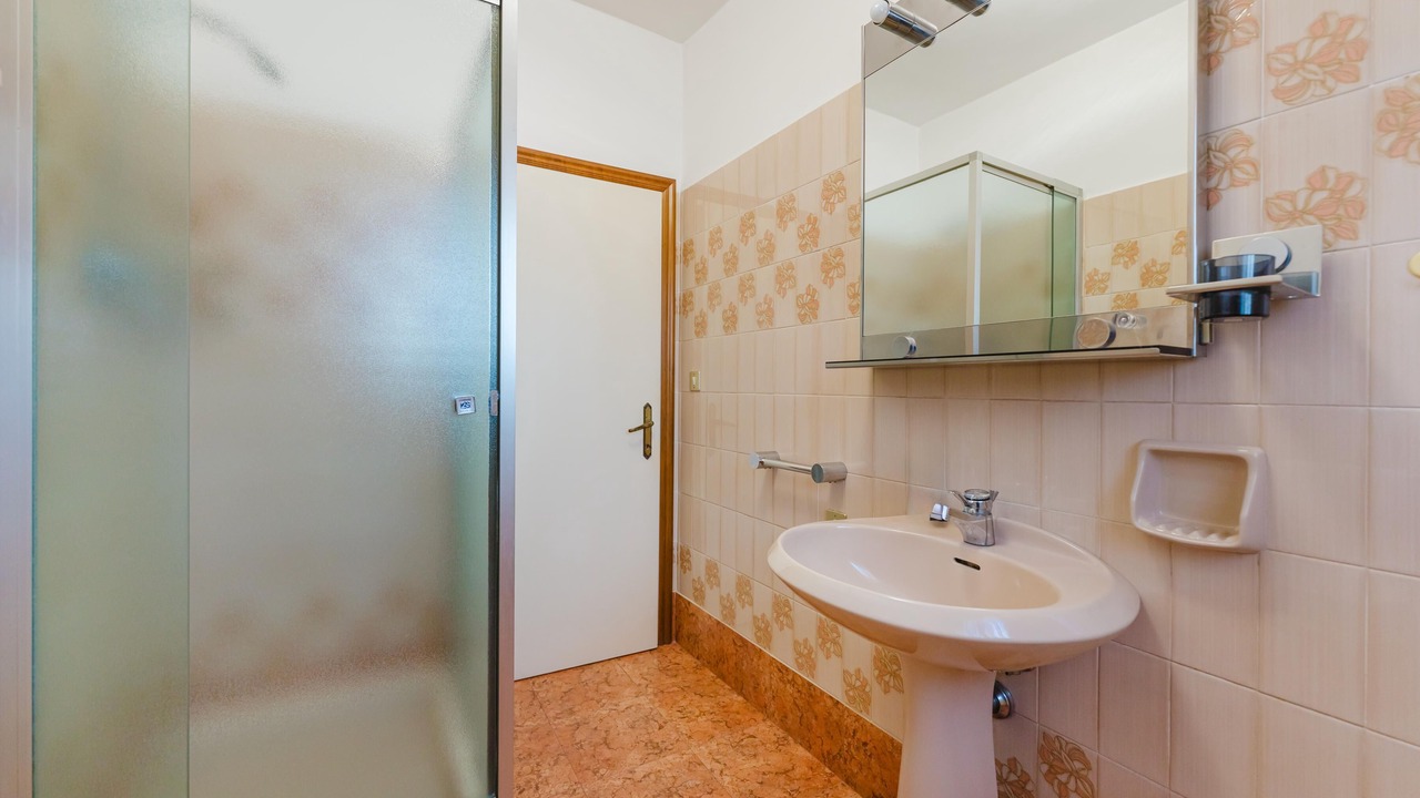 Photo of Bathroom in Longa