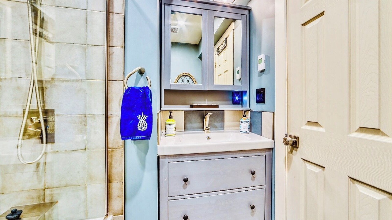 Photo of Bathroom in Knight