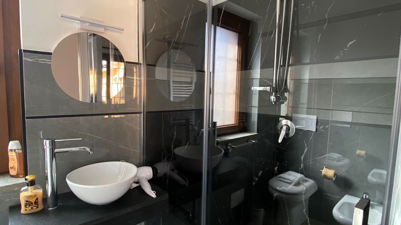 Photo of Bathroom in Universita