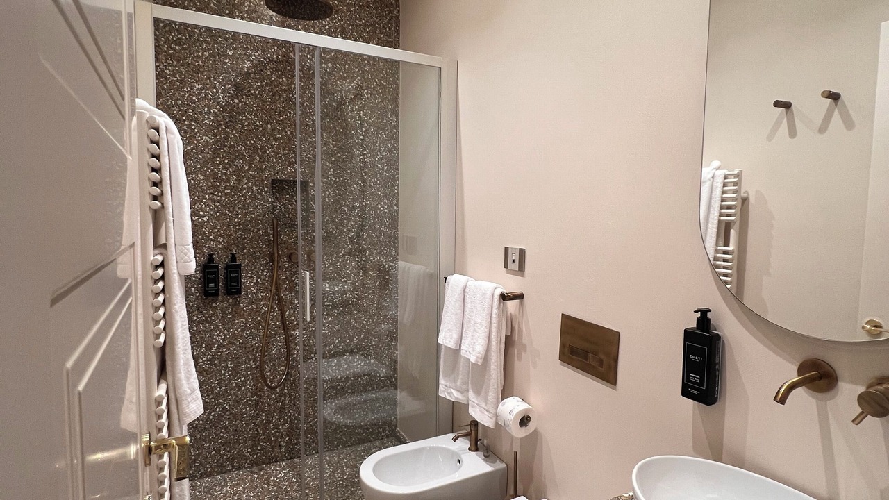 Photo of Bathroom in Cave