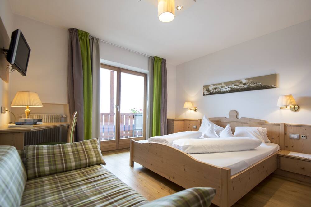 Photo of Bedroom in San Genesio Atesino