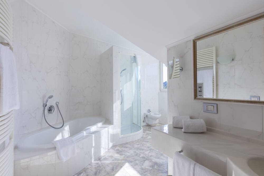 Photo of Bathroom in San Genesio Atesino