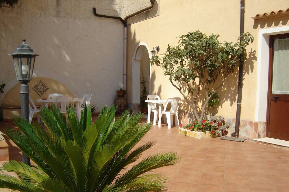 Photo of Outdoor in Mockarta