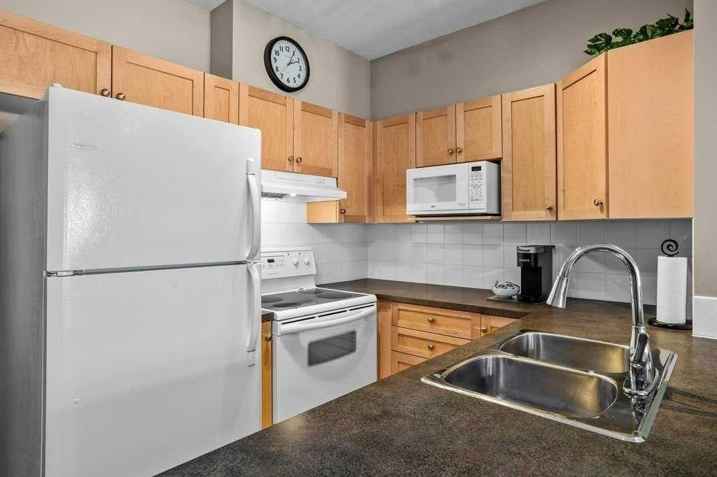 Photo of Kitchen in Cougar Creek