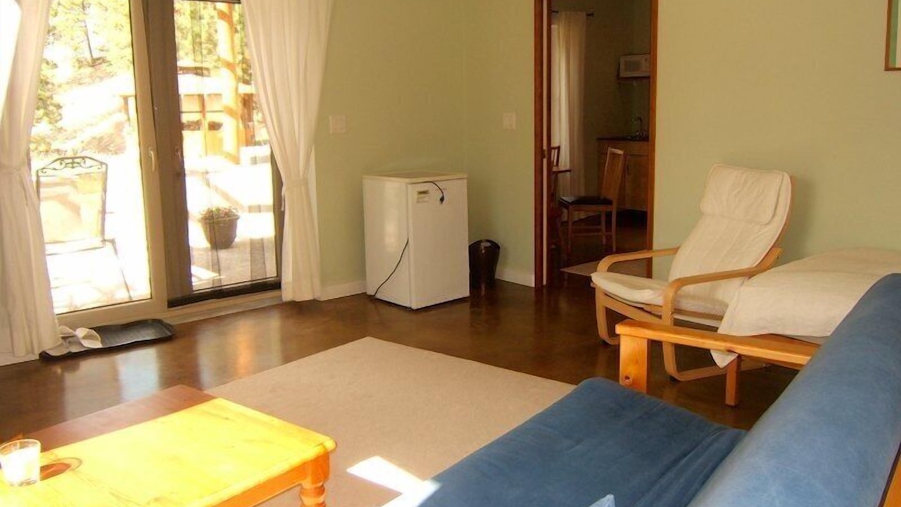 Photo of Bedroom in Osoyoos